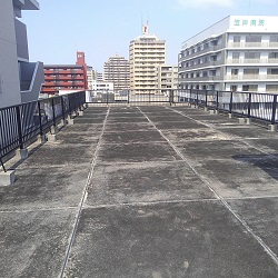 マンションの陸屋根防水（現場・大阪市東住吉区にて）