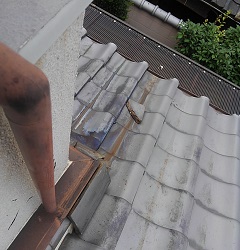 大阪府の樋修理工事