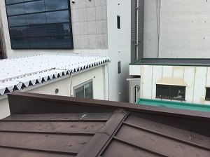 大阪市西区の雨漏り修理