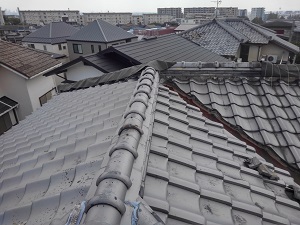 台風21号で被害の出た屋根の応急処置工事（豊中市）