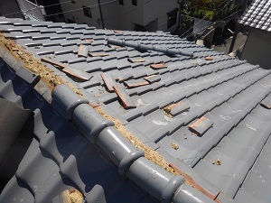 台風21号による屋根修理調査