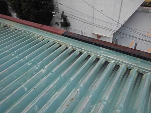 茨木市の折版屋根修理調査