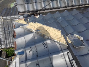 岸和田市の瓦屋根修理